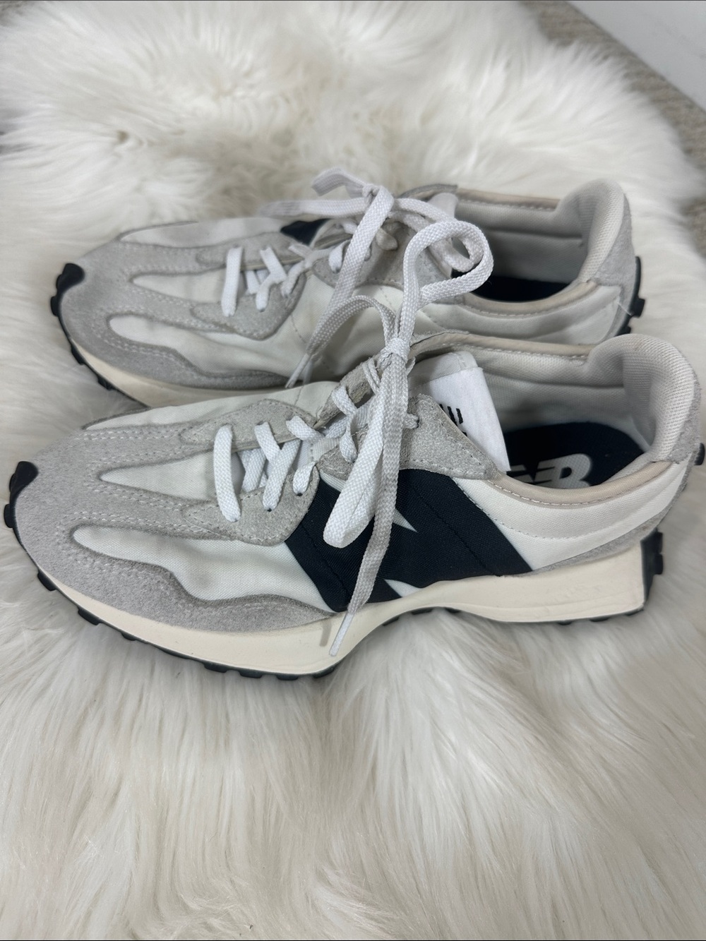 New Balance 327 White & Black Sneakers ‘N’ Branding Size 7 - Picture 4 of 8